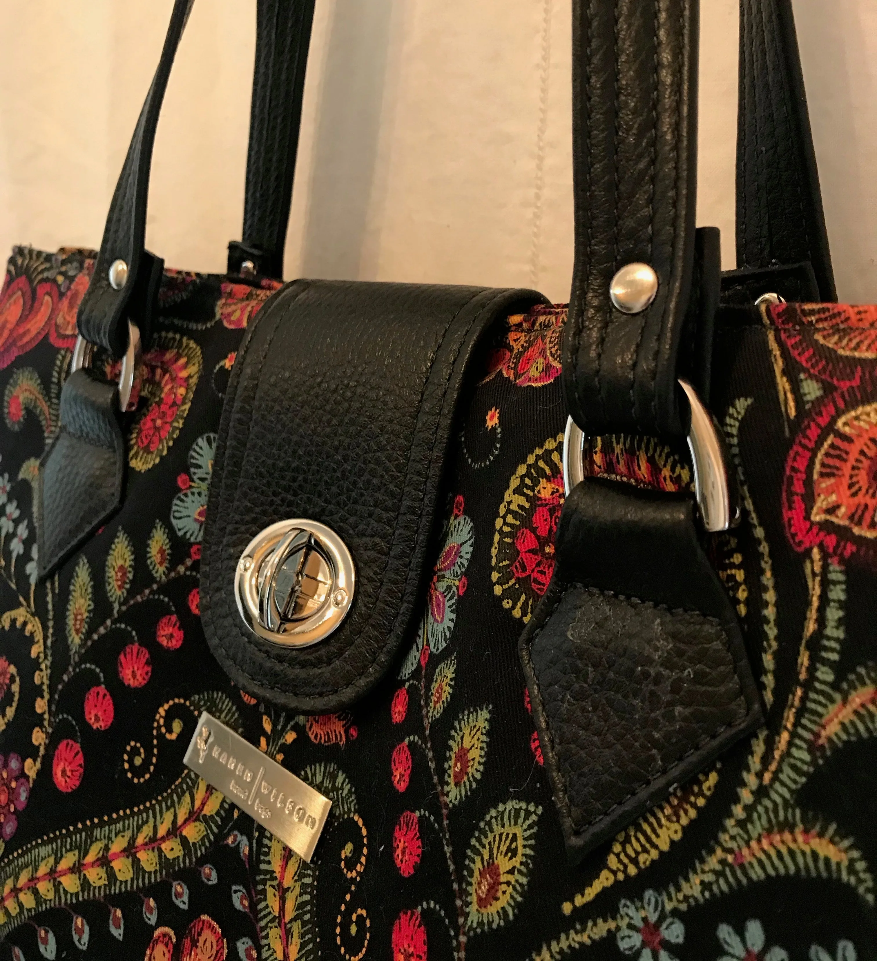 4059   Enchanted Garden Tote