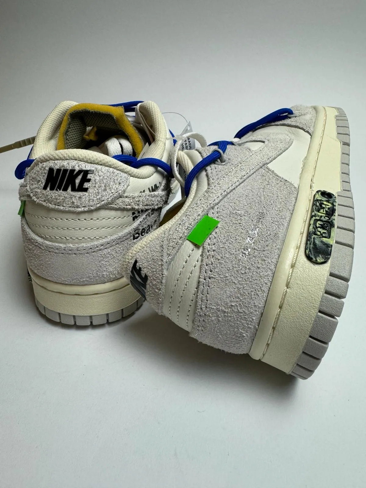 Off White x Nike Dunk Low "Lot 32"