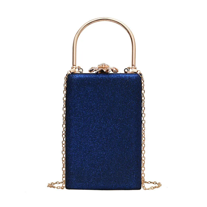 Timeless Treasure: A vintage-inspired dinner bag that's a true treasure for any woman!