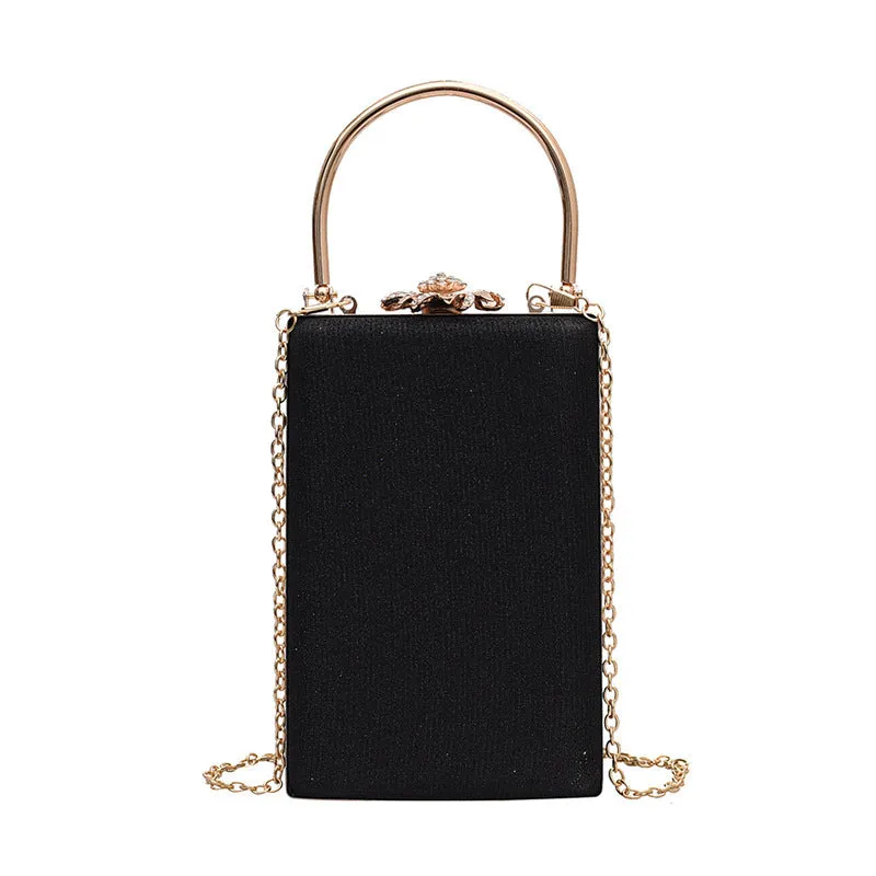 Timeless Treasure: A vintage-inspired dinner bag that's a true treasure for any woman!